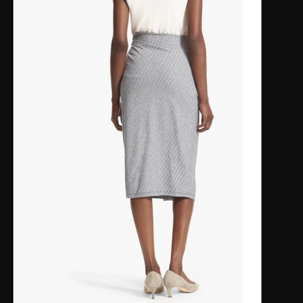 LIKE NEW Drape Skirt - Picture 4 of 4